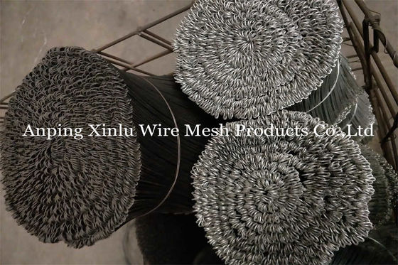 380mpa Bale Tie Draad Diameter 1.2-1.6mm Gemakkelijk te draaien betaalbare dubbele lus binddraad met gewicht/bundel 2.22kg
